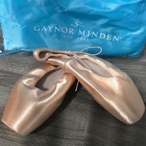 Gaynor Minden Pointe Shoes